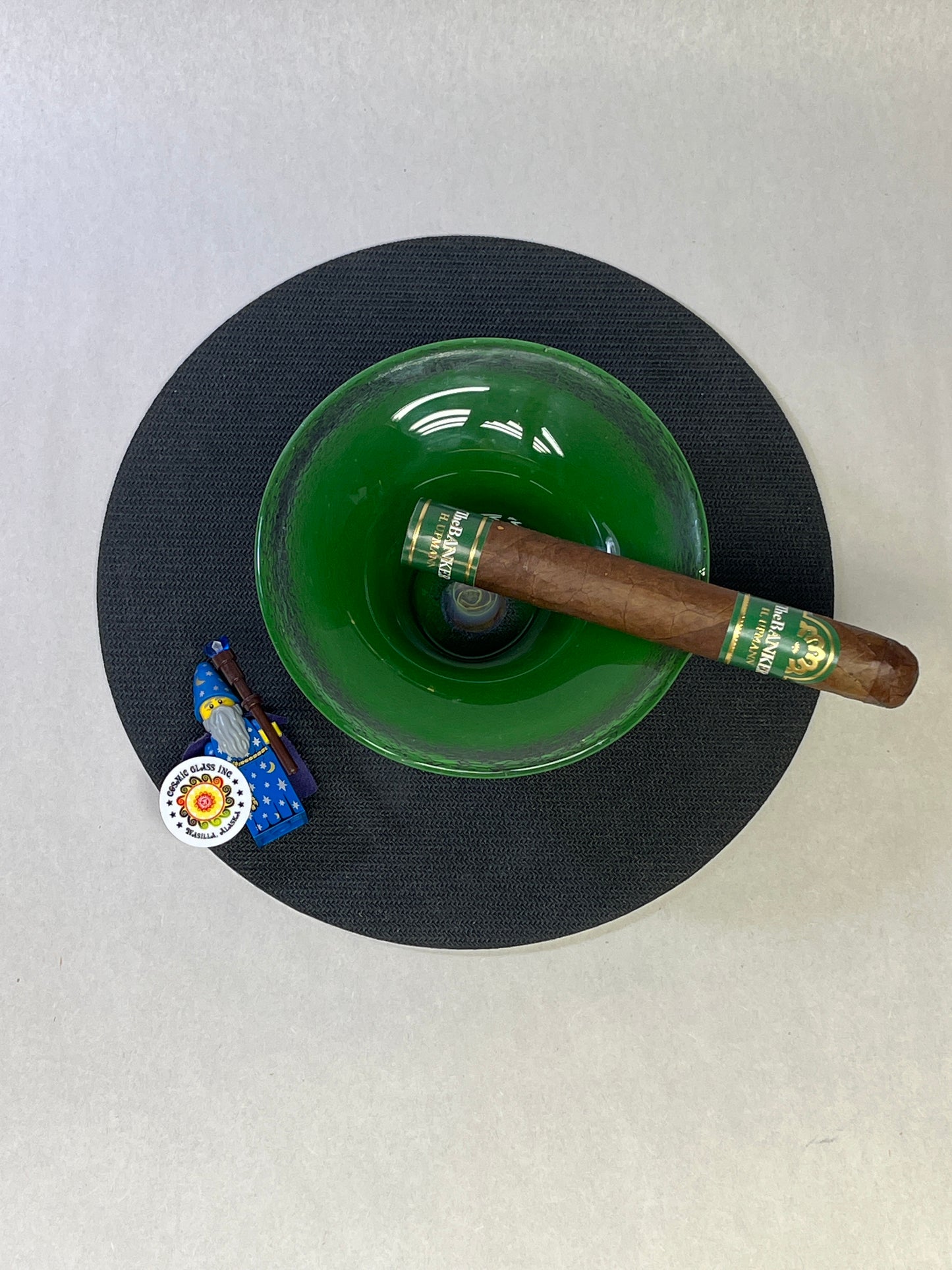 Cosmic Glass Cigar Station