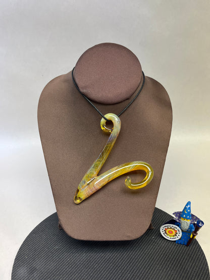 V Pendant